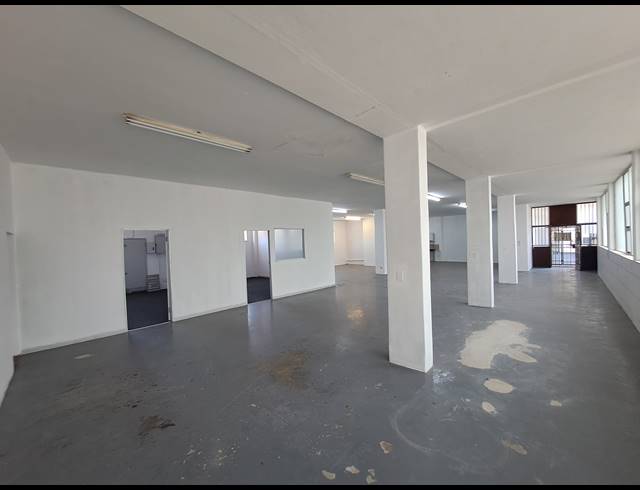 215M² OFFICE TO LET IN GLENHAZEL